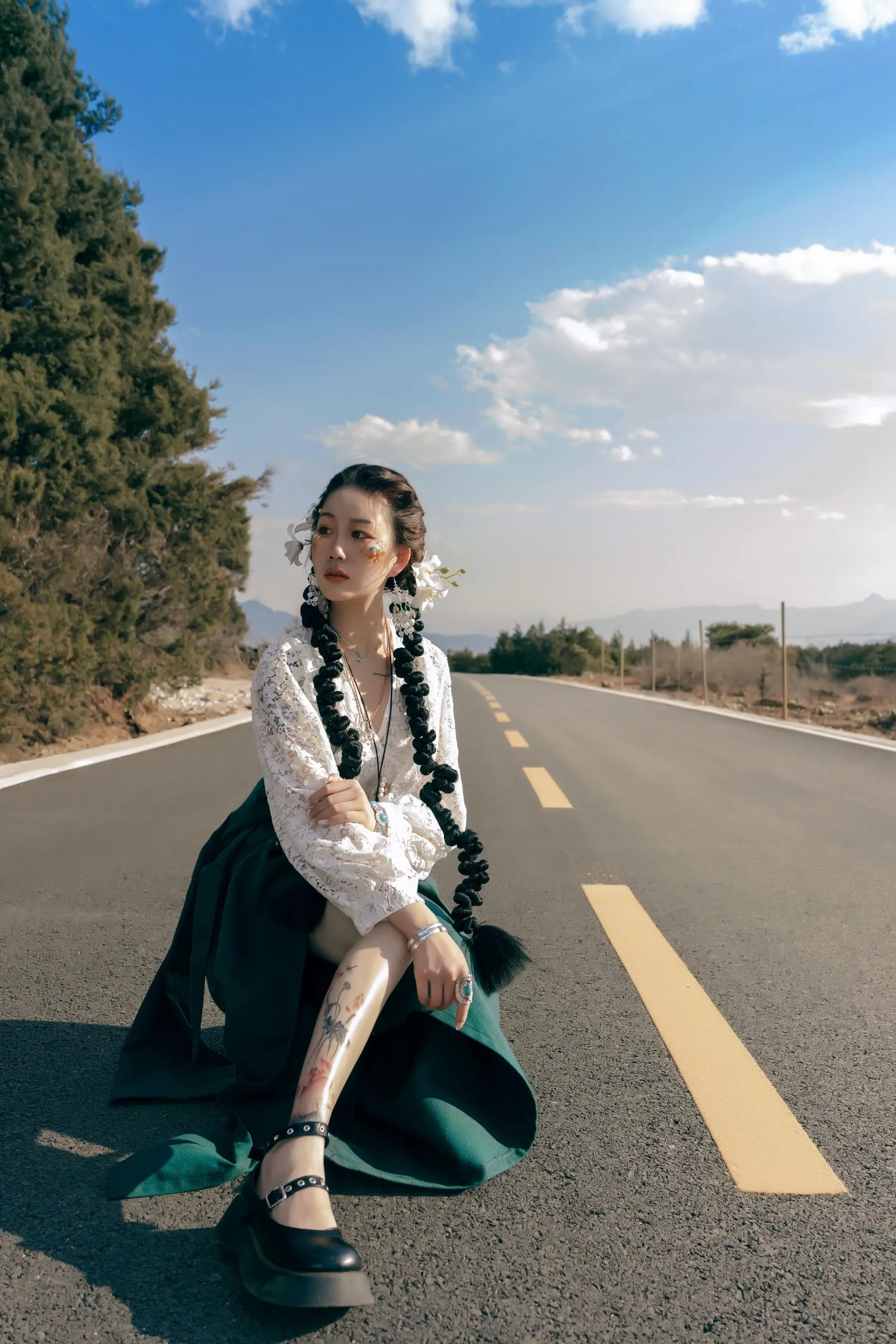 [艺图语] 2022.05.20 藏族少女 邓娃儿 [20P]插图